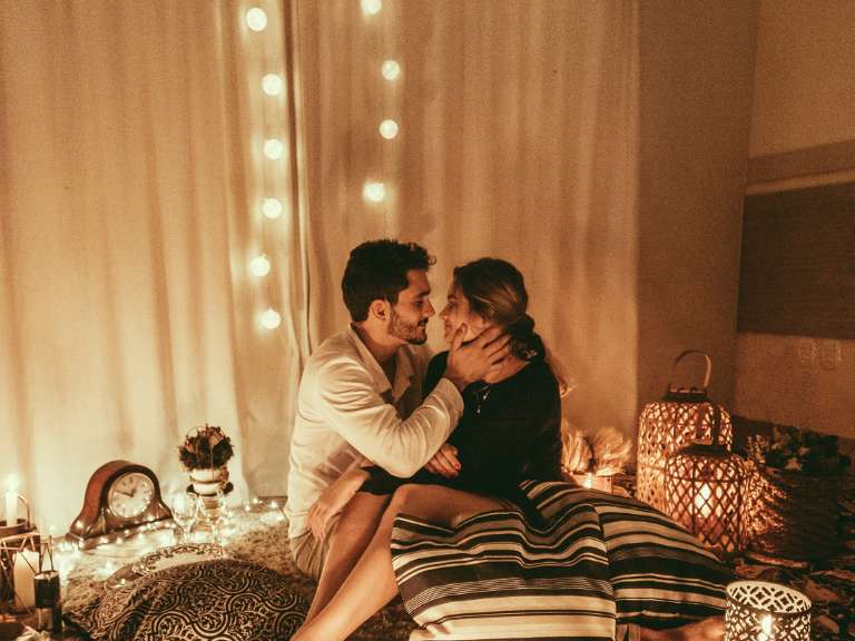 Romantische Date Ideen für jede Gelegenheit – Kribbeln & Herzklopfen sind garantiert!