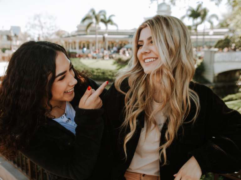 Das Geheimnis der besten Freundin: Vertrauen, Lachen, Unterstützung